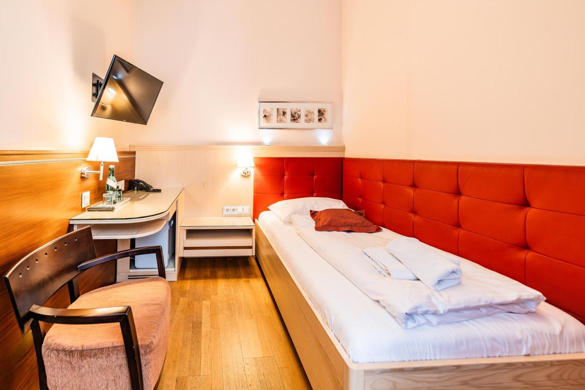 Hotel Pension Baronesse Vienna Exterior photo