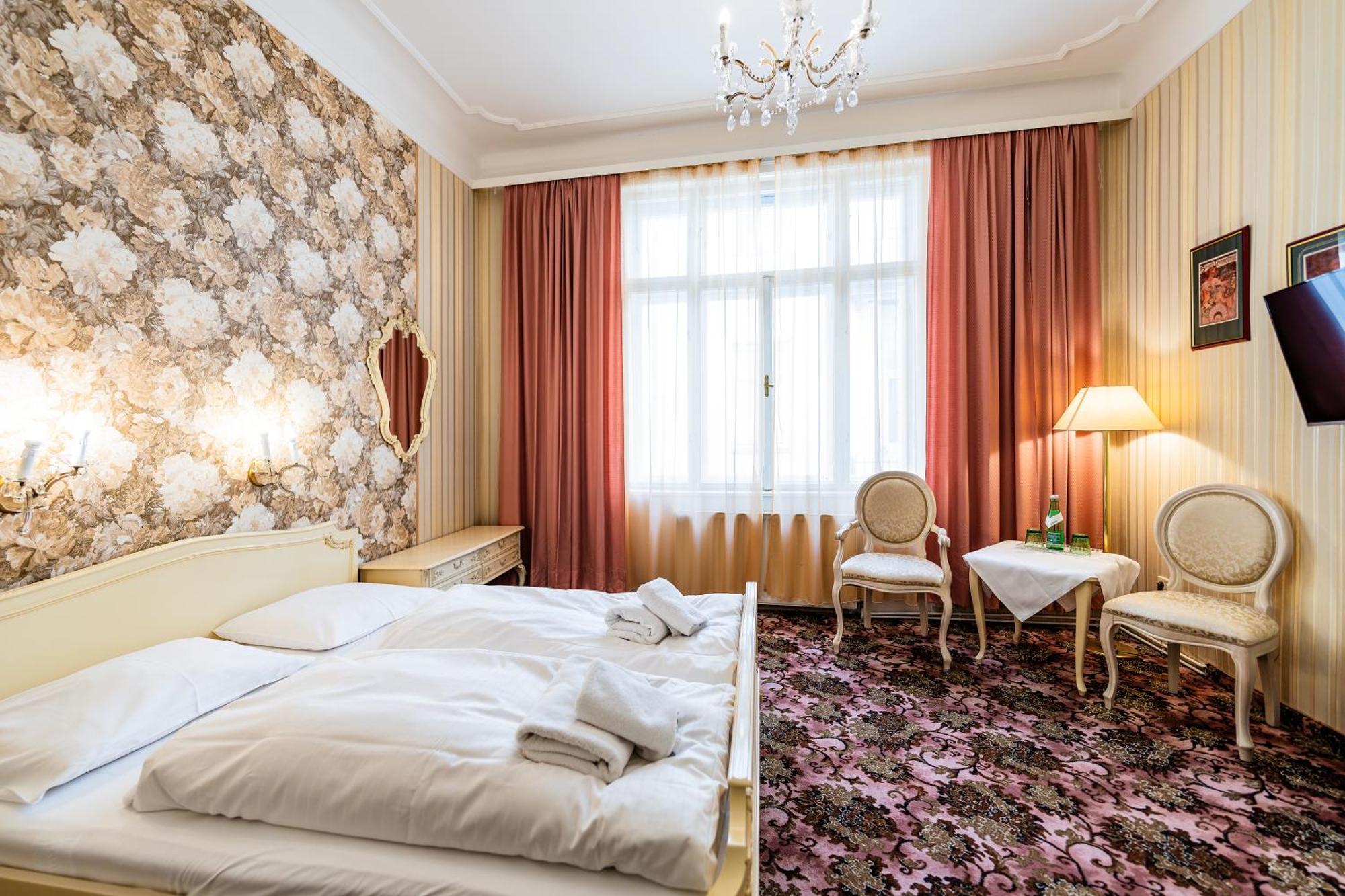Hotel Pension Baronesse Vienna Exterior photo
