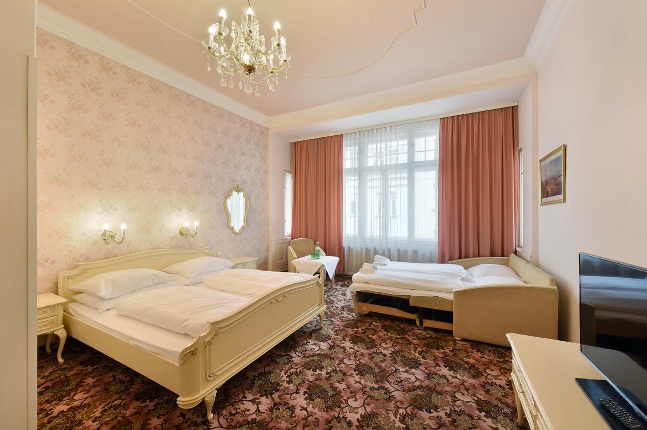 Hotel Pension Baronesse Vienna Exterior photo